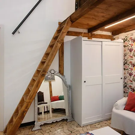 Al Porto Antico - Aria Condizionata Apartment